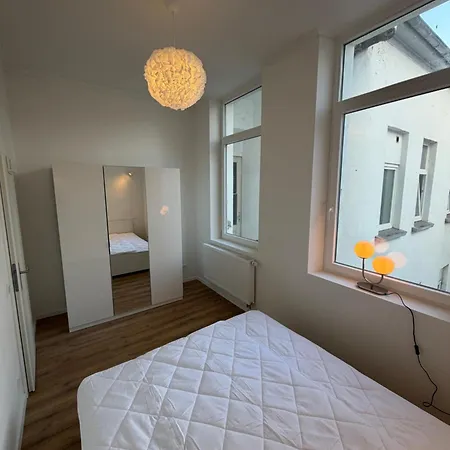 Modernes Am Lutherplatz 克雷费尔德