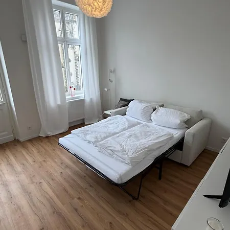 아파트 Modernes Am Lutherplatz 크레펠트