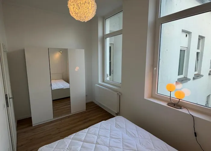 Modernes Am Lutherplatz 克雷费尔德